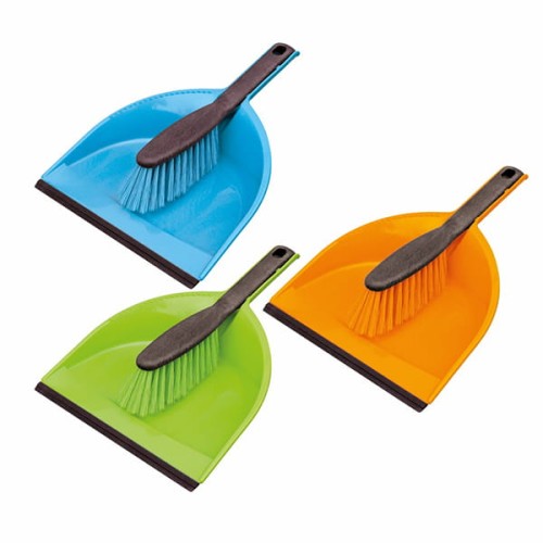 Zmiotka-z-szufelka-z-guma-CLIP-AZUR.jpg